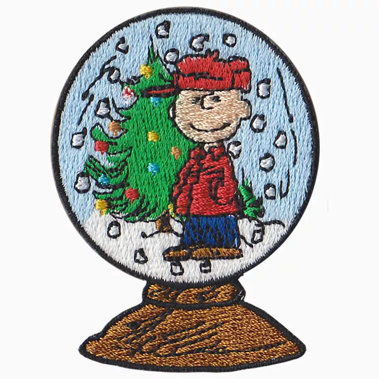 Alternative view of Peanuts™ - Snowglobe